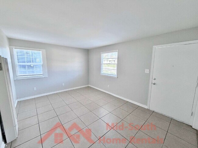 Building Photo - 3513 Rochester Rd