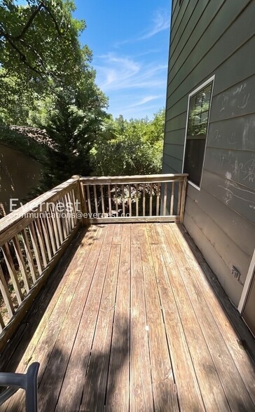 Building Photo - 1710 Ichabod Ln