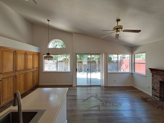 Building Photo - 3835 Hunters Glen Pl