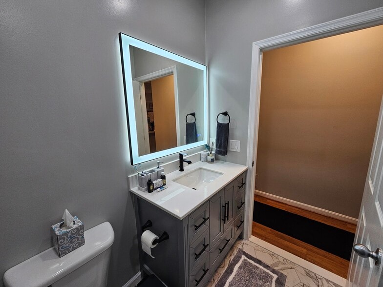 Bathroom #2 - 46602 Ellicott Sq