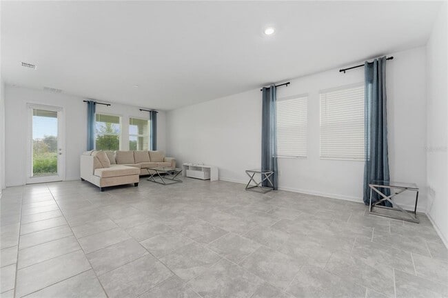 Building Photo - 8967 Chipping Sq Ln