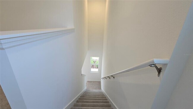 Building Photo - 3363 Alexander Dr