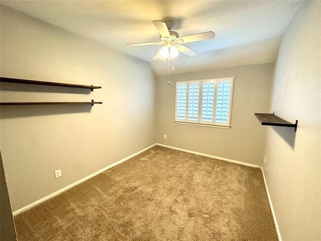 Building Photo - 20319 Eden Pines