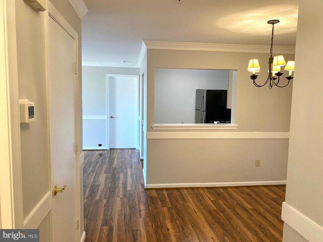Building Photo - 13205 Cloppers Mill Dr