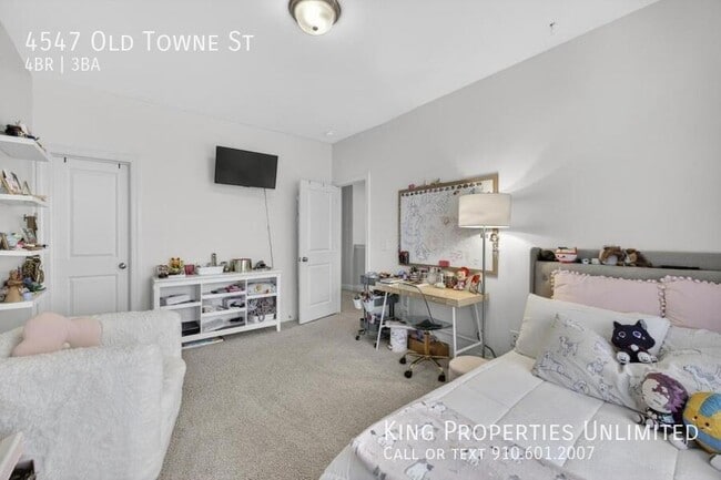 Building Photo - 4547 Old Towne St