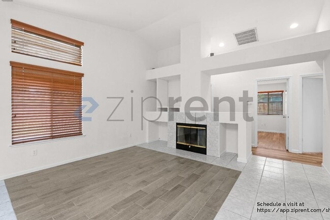 Building Photo - 8361 Delicato Way