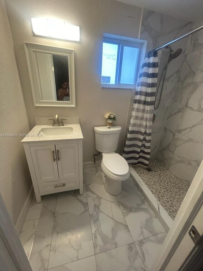 Building Photo - 5431 NW 178th Terrace