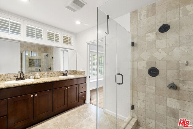 Building Photo - 8309 Denise Ln