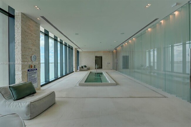 Building Photo - 3131 NE 7th Ave