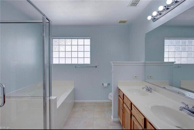 Building Photo - 141 Baker Farm Dr
