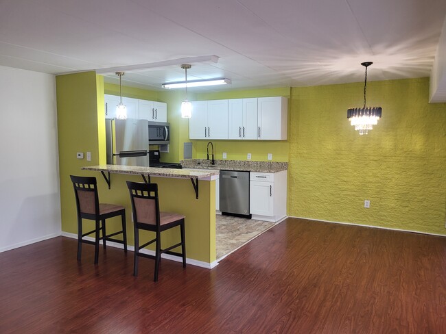 Kitchen with island - 1806 Metzerott Rd