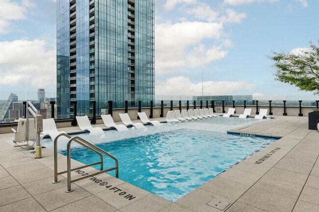 Building Photo - 84 Northeast Dr