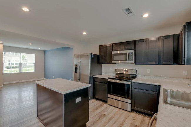 Building Photo - 2935 Winterberry Dr
