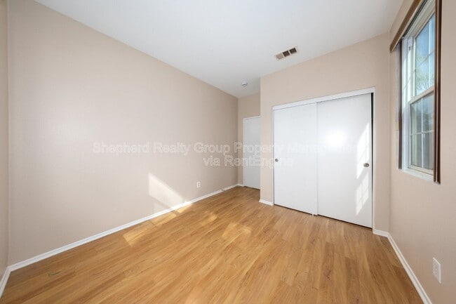 Building Photo - 2985 Breezy Meadow Cir