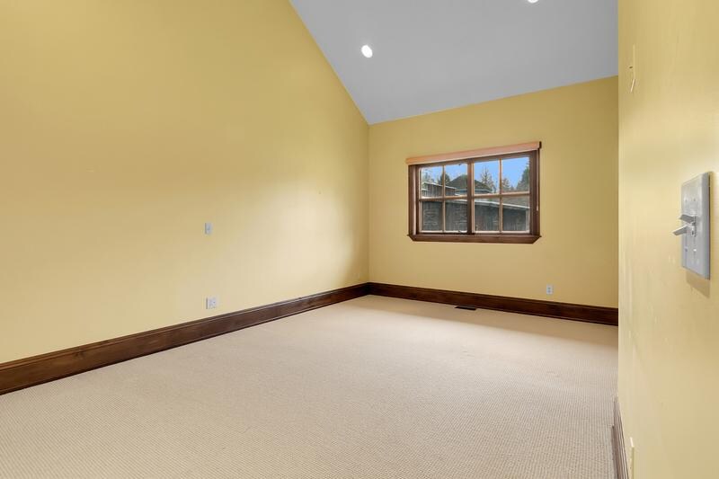 Building Photo - 521 Redmond-Fall City Rd SE