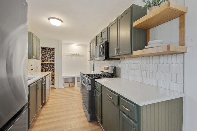 Building Photo - 2158 Pleasure View Rd