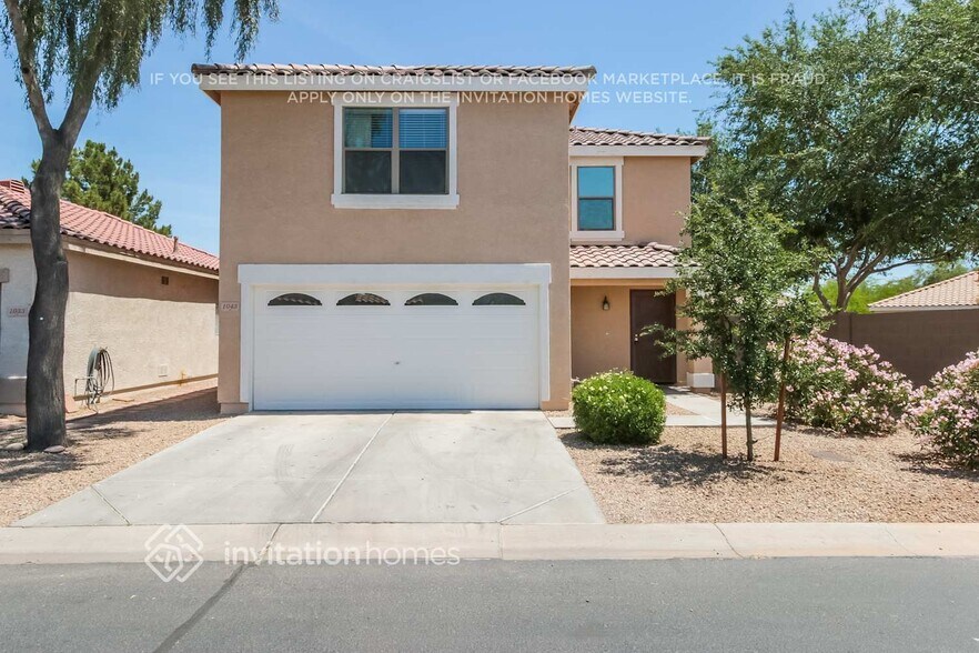 Primary Photo - 1043 S Firehole Dr
