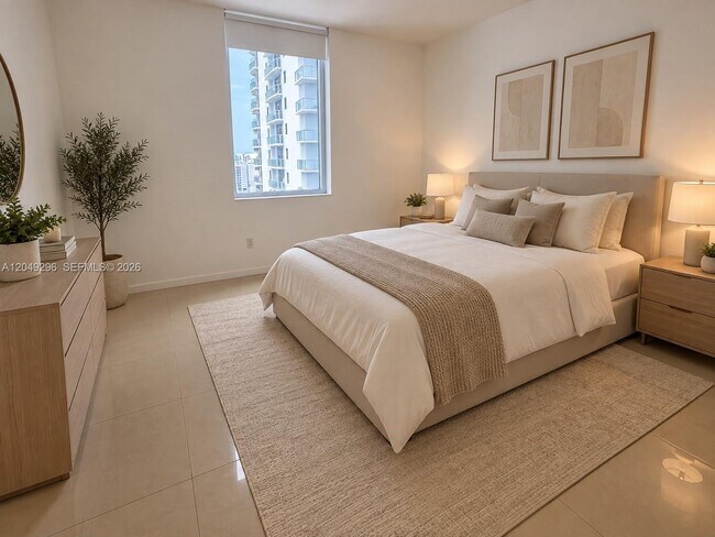 Building Photo - 1060 Brickell Ave