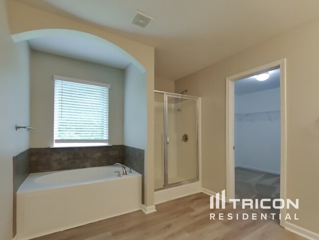Building Photo - 4110 Tarnwood Pl