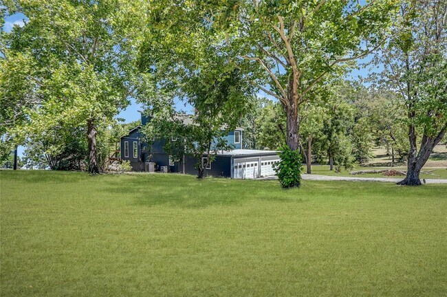 Building Photo - 1261 Camilla Lake Rd