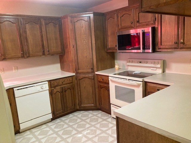 Building Photo - 309 N 35th Ln