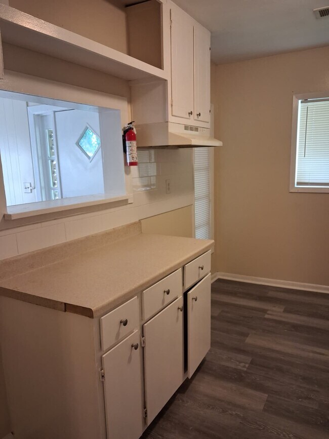 Building Photo - 3511 Sykes Park Dr