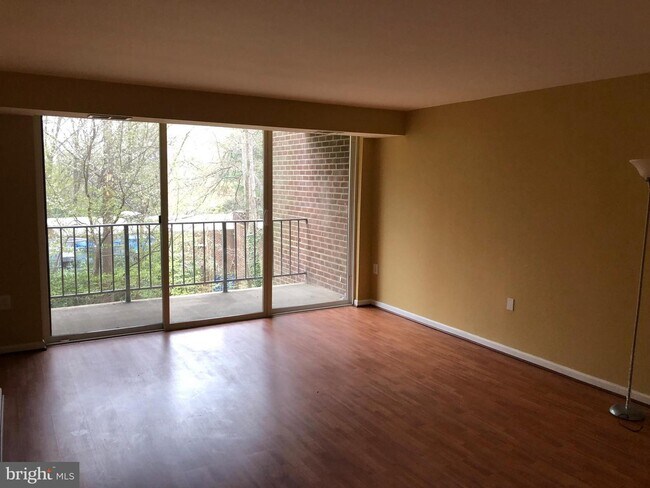 Building Photo - 1403 Northgate Square