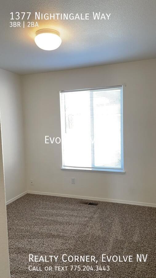 Building Photo - 1377 Nightingale Way