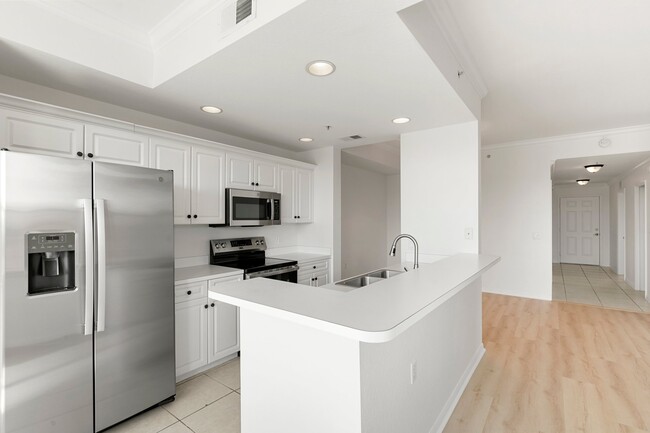 Kitchen - 8570 Kingbird Loop