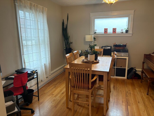 Building Photo - Lovely Single Family Home in Emmaus