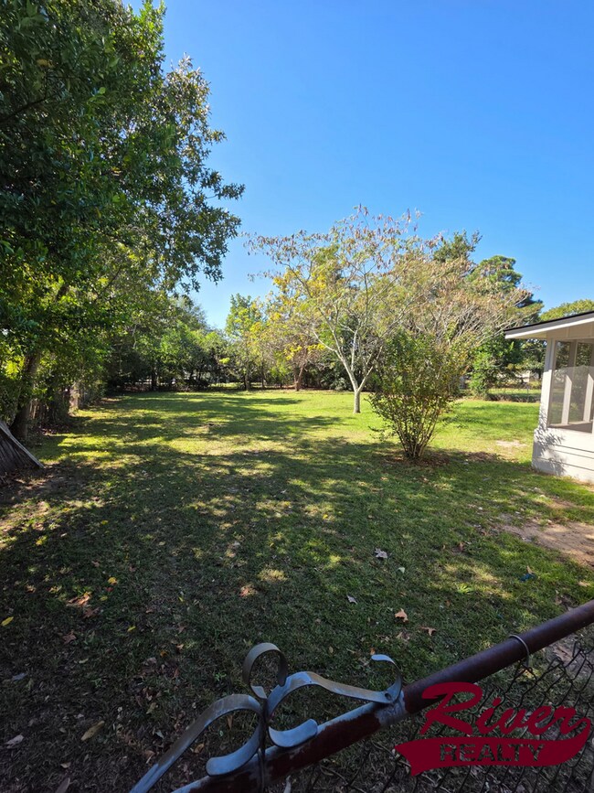 Building Photo - 3-Bed, 2-Bath Home in South Augusta - Larg...