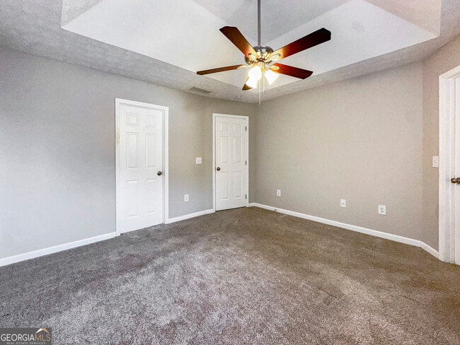 Building Photo - 20 Vintage Dr