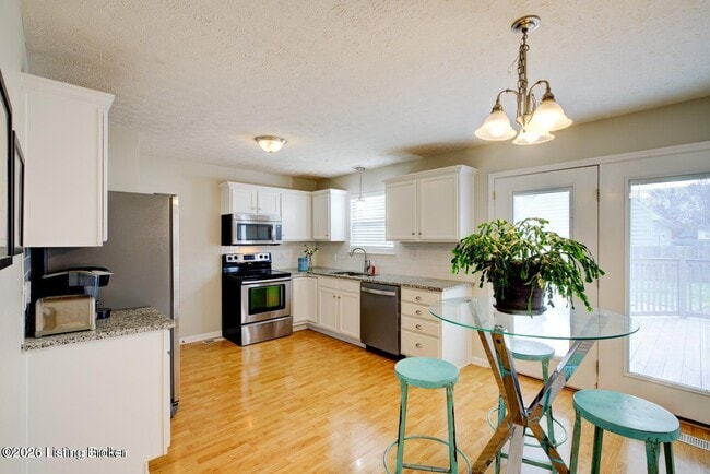 Building Photo - 8713 Hickory Falls Ln