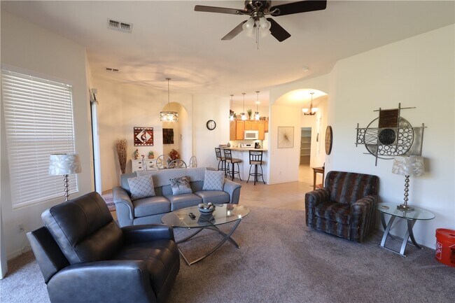 Building Photo - 2885 Esmerelda Dr