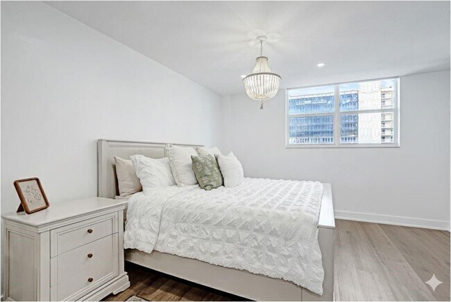 Building Photo - 4250 Galt Ocean Dr