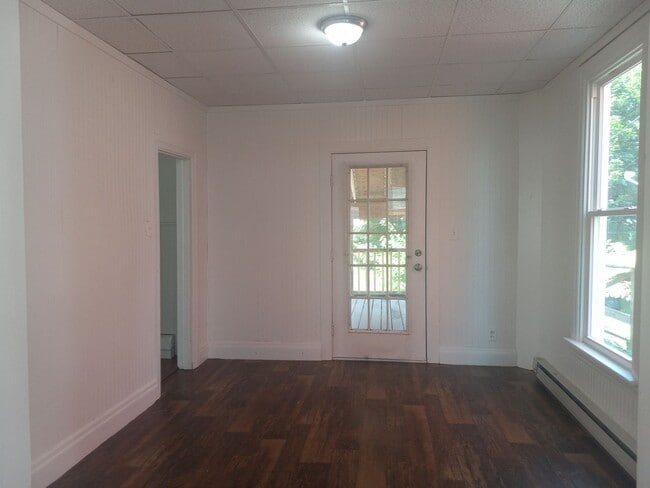 Building Photo - 118 S 2nd St