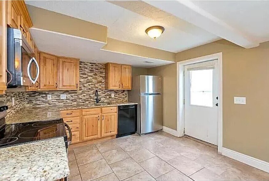Building Photo - 312 W Beverlee Ann Dr