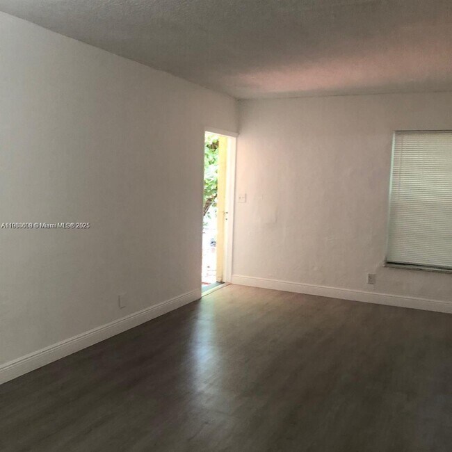 Building Photo - 7740 SW 10th St