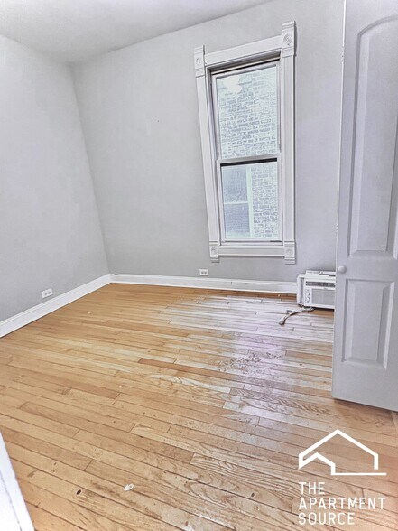 Building Photo - 208 N Kolin Ave