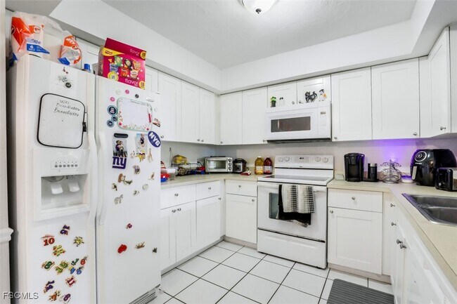 Building Photo - 116 SW 31st St