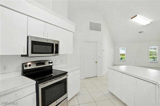 Building Photo - 1301 Piper Blvd