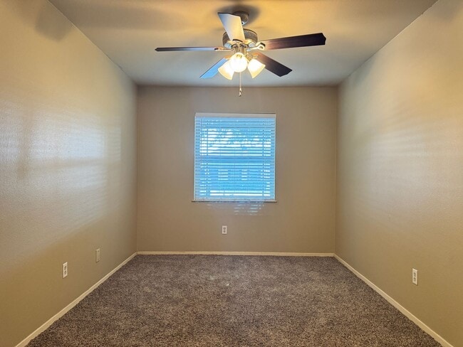 Building Photo - 8414 Cambridge Rd