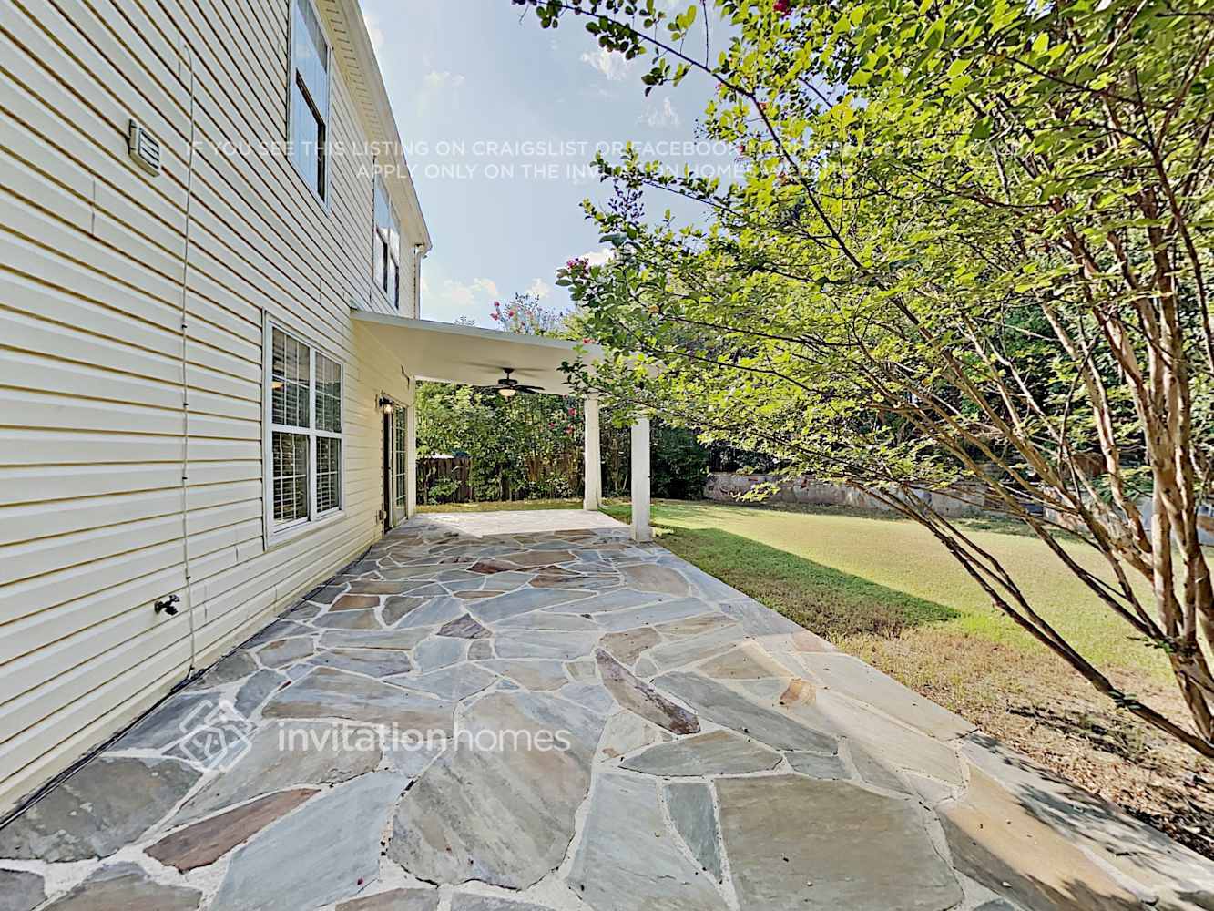 Building Photo - 207 Weatherstone Crossing