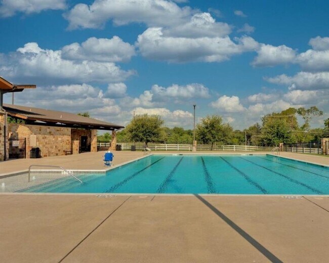 Building Photo - 10629 Sunday Dr