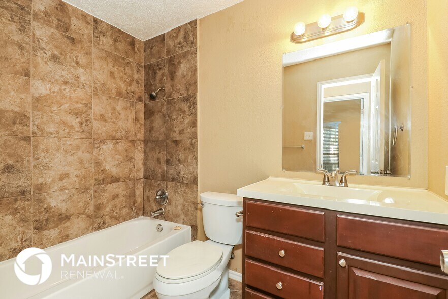 Building Photo - 628 Inwood Rd