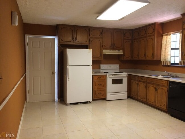 Building Photo - 10283 Richfield Ct