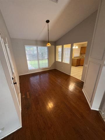 Building Photo - 207 Hibiscus Dr