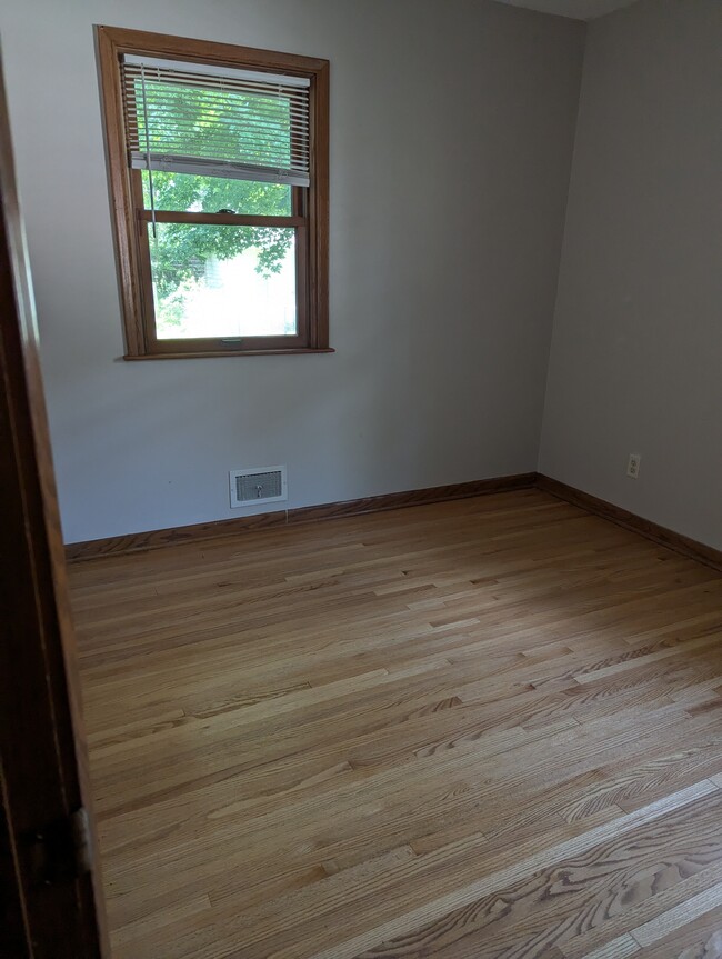 Second bedroom - 6316 Tingdale Ave