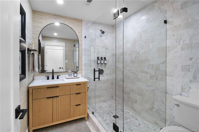 Building Photo - 1425 SW Egret Way