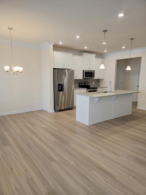 Building Photo - 160 Madison Bend